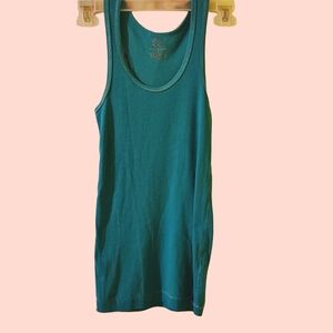 SO womens sleeveless teal long stretchy tank top with silver stitchings
